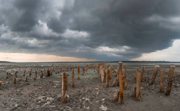 Nubes Tormenta Sobre Estuario Secado Salado Kuyalnik Odessa Ucrania — Foto de Stock