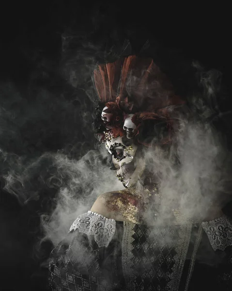 Santa Muerte Jovem Com Maquiagem Artística Halloween Com Sculls Cabelo — Fotografia de Stock