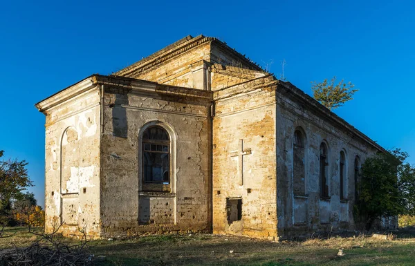 Заброшенная церковь в Каменке, Украина — стоковое фото