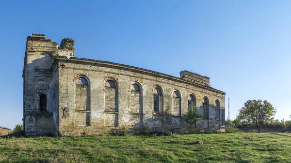 Iglesia abandonada en Kamenka, Ucrania —  Fotos de Stock