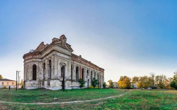 Verlassene zelts katholische kirche, ukraine — Stockfoto