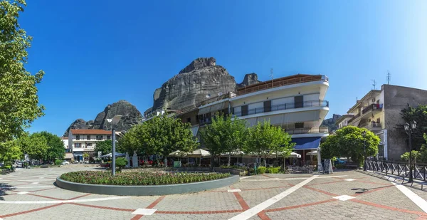 Ciudad de Kalambaka en Grecia — Foto de Stock