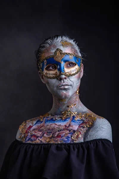 Творчий подіум макіяж в стилі Венеціанська дама — стокове фото