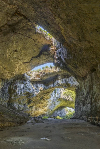 Devetashka cave in Bulgaria — Stock Photo, Image