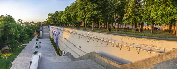 Letní ráno na Oděse Boulevard — Stock fotografie