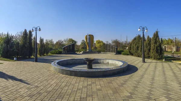 Monumento às vítimas do Holodomor em Dobroslav, Ucrânia — Fotografia de Stock