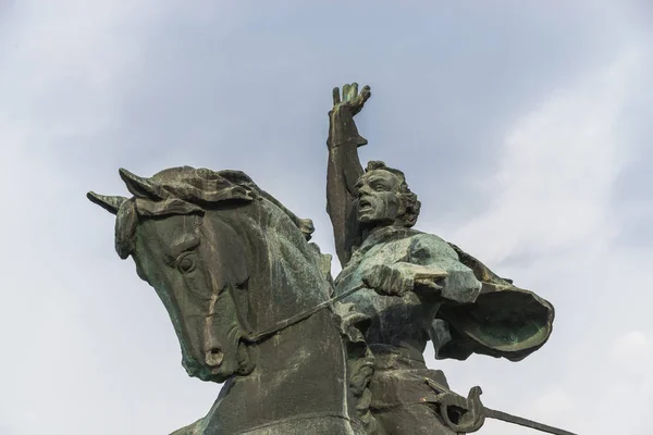 Monumento a Suvorov en Tiraspol, Moldavia —  Fotos de Stock