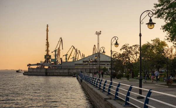 Aterros em Kherson, Ucrânia , — Fotografia de Stock