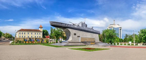 Izmail Ukraine 2020 在阳光明媚的夏日 乌克兰伊斯梅勒市多瑙河海员城市纪念碑 — 图库照片