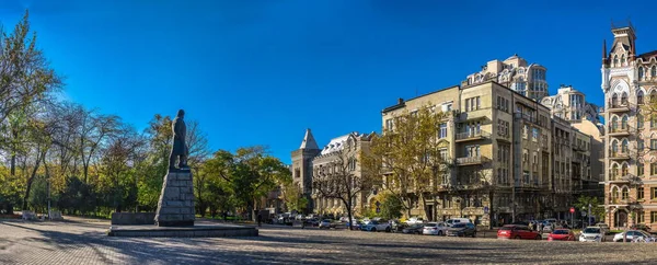 Odessa Ucrania 2019 Monumento Taras Shevchenko Odessa Ucrania Día Soleado —  Fotos de Stock