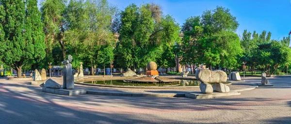 Zaporozhye Ukraine 2020 Fountain Life Zaporozhye Ukraine Sunny Summer Morning — Stock Photo, Image