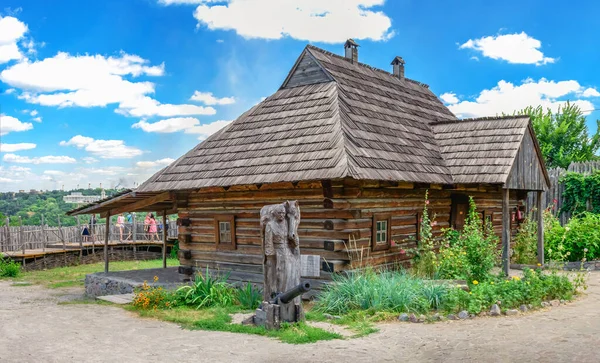 Zaporozhye Ucrania 2020 Cabaña Tradicional Ucraniana Reserva Nacional Jortytsia Zaporozhye —  Fotos de Stock