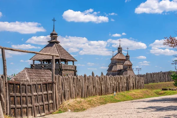 Запорожье Украина 2020 Внешние Стены Деревянный Забор Сторожевые Башни Национального — стоковое фото