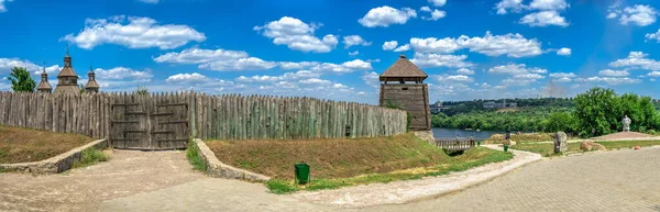 Zaporozhye Ucrania 2020 Paredes Exteriores Vallas Madera Torres Vigilancia Reserva — Foto de Stock