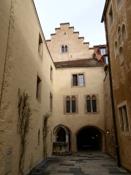 Regensburg Almanya Tarihi Şehrin Cepheleri Sarayları Sokakları — Stok fotoğraf