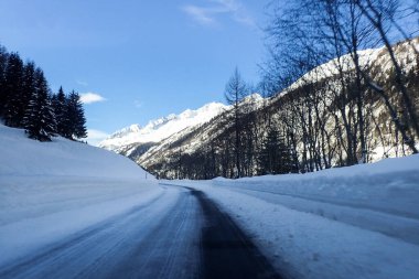 Valle Bedretto, İsviçre: Vadinin karlı kış manzarası.
