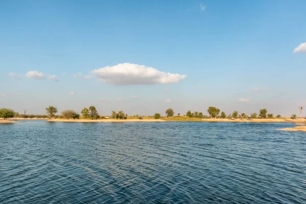 Las Formas Del Corazón Paisaje Del Lago Love Dubai Emiratos — Foto de Stock