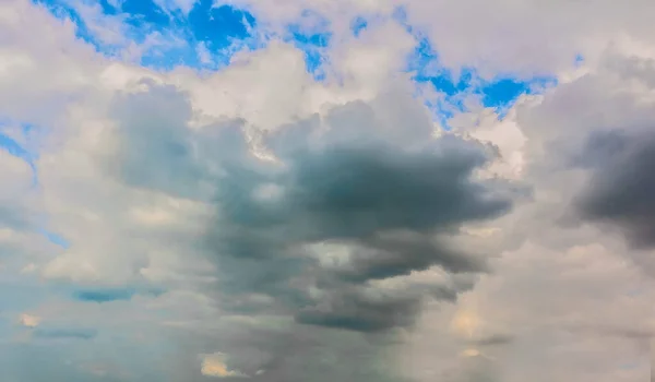Dramático Céu Nublado Trovoada Paisagem Nublada Sobre Mar Arábico — Fotografia de Stock