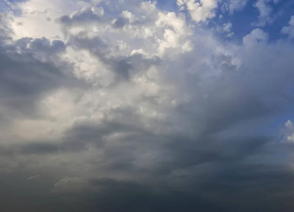 Dramático Céu Nublado Trovoada Paisagem Nublada Sobre Mar Arábico — Fotografia de Stock