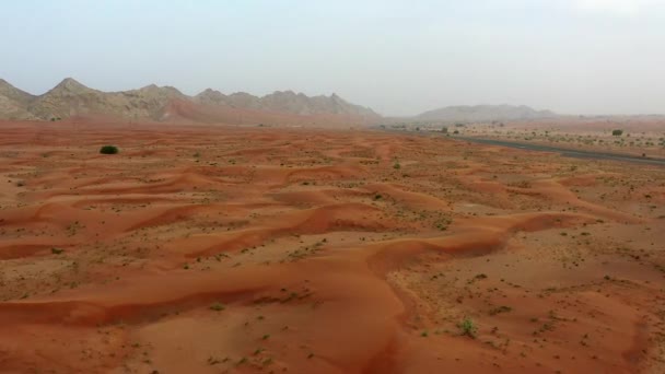Drónkilátás Száraz Sivatag Dubai Homokvasutakkal Geológiai Tájkép High Dune Desert — Stock videók