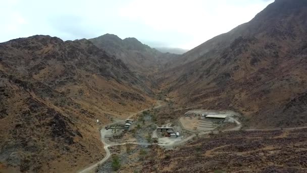 Paysage Géologique Des Montagnes Kalba Caractérisé Par Des Montagnes Sèches — Video