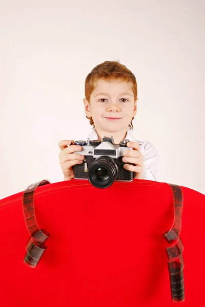 Portrait Small Photographer Sit Red Studio Chair Old Vintage Photocamera — Stock Photo, Image