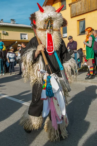 Vir, Slovenya - 3rd Mart 2019: Slovence Ulusal maskeleri 