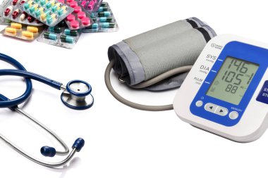 Sarı papatya çiçek mavi gökyüzü ile