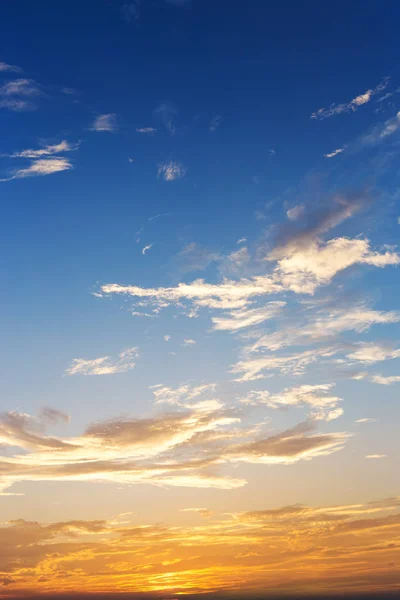 Schöne Sonnenuntergang Himmel Hintergrund — Stockfoto