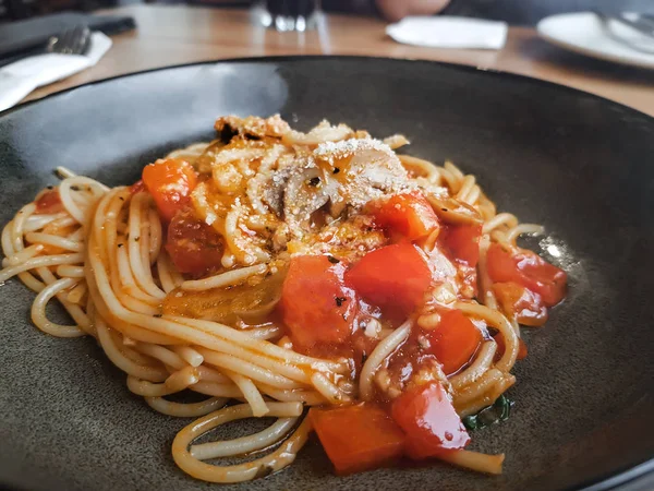Pasta Spaghetti Tomato Sauce Italian Traditional Pasta Vegetarian Food Concept — Stock Photo, Image