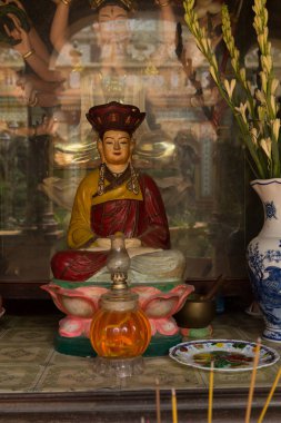 Nha Trang tapınakta Budist heykeller