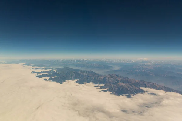Vista Del Paisaje Montaña Desde Avión —  Fotos de Stock