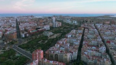 Hava görüntüsü. Efsanevi Valencia, İspanya, Tüm Şehir.