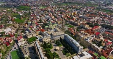 Pompei 'nin havadan görünüşü. Pompeii, İtalya 'da büyük ölçekli bir arkeoloji kompleksi olan büyük bir antik Roma kentidir..