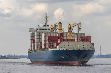 konteyner gemisi liman Hamburg