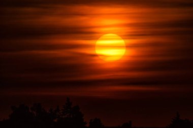 Renkli gün doğumu Sabah erkenden