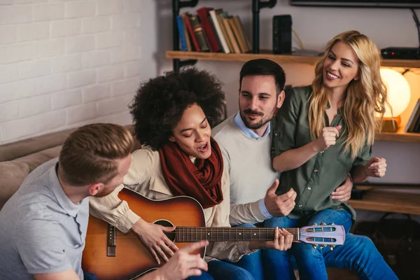 Friends Making Party Guitar Good Mood — Stock Photo, Image