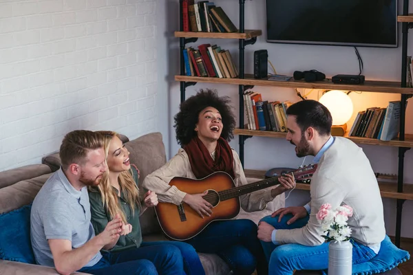 Young Woman Playing Guitar Her Friends Singing — Stock Photo, Image
