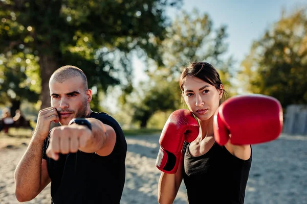 Athlete Couple Practicing Boxing Outdoors — Stock Photo, Image