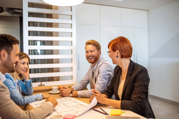 Schot Van Mensen Tijdens Een Zakelijke Bijeenkomst — Stockfoto