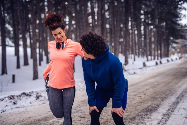 Young Couple Stretching Run — Stock Photo, Image