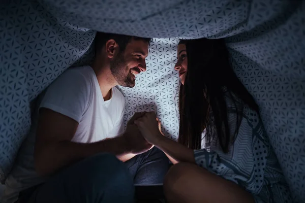 Young Couple Holding Hands Bed Sheets — Stock Photo, Image