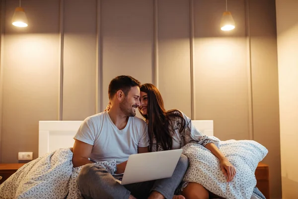 Young Couple Bedroom Man Holding Laptop Computer — Stock Photo, Image