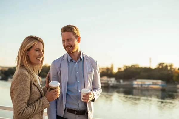 Friends Taking Break Work Walking River Drinking Coffee — Stock Photo, Image