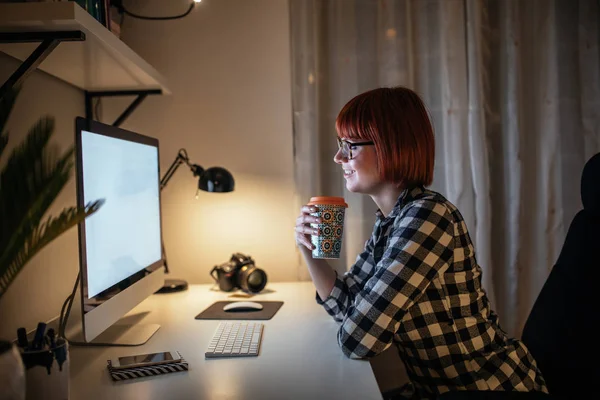 Young Female Hipster Enjoying Coffee Break Home — Stock Photo, Image