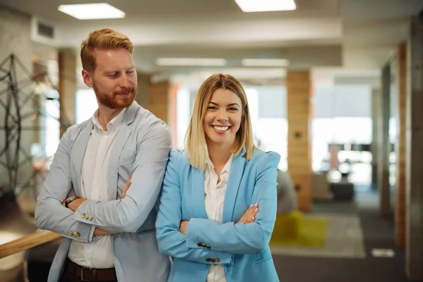 Retrato Dois Empresários Trabalho — Fotografia de Stock