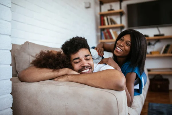 Happy African American Family Enjoying Spending Time Together Sofa Home — Stock Photo, Image