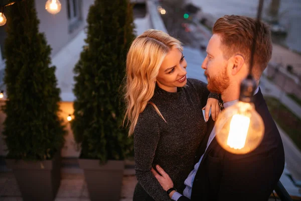 Portrait Happy Young Couple Enjoying Spending Time Together Balcony — Stock Photo, Image