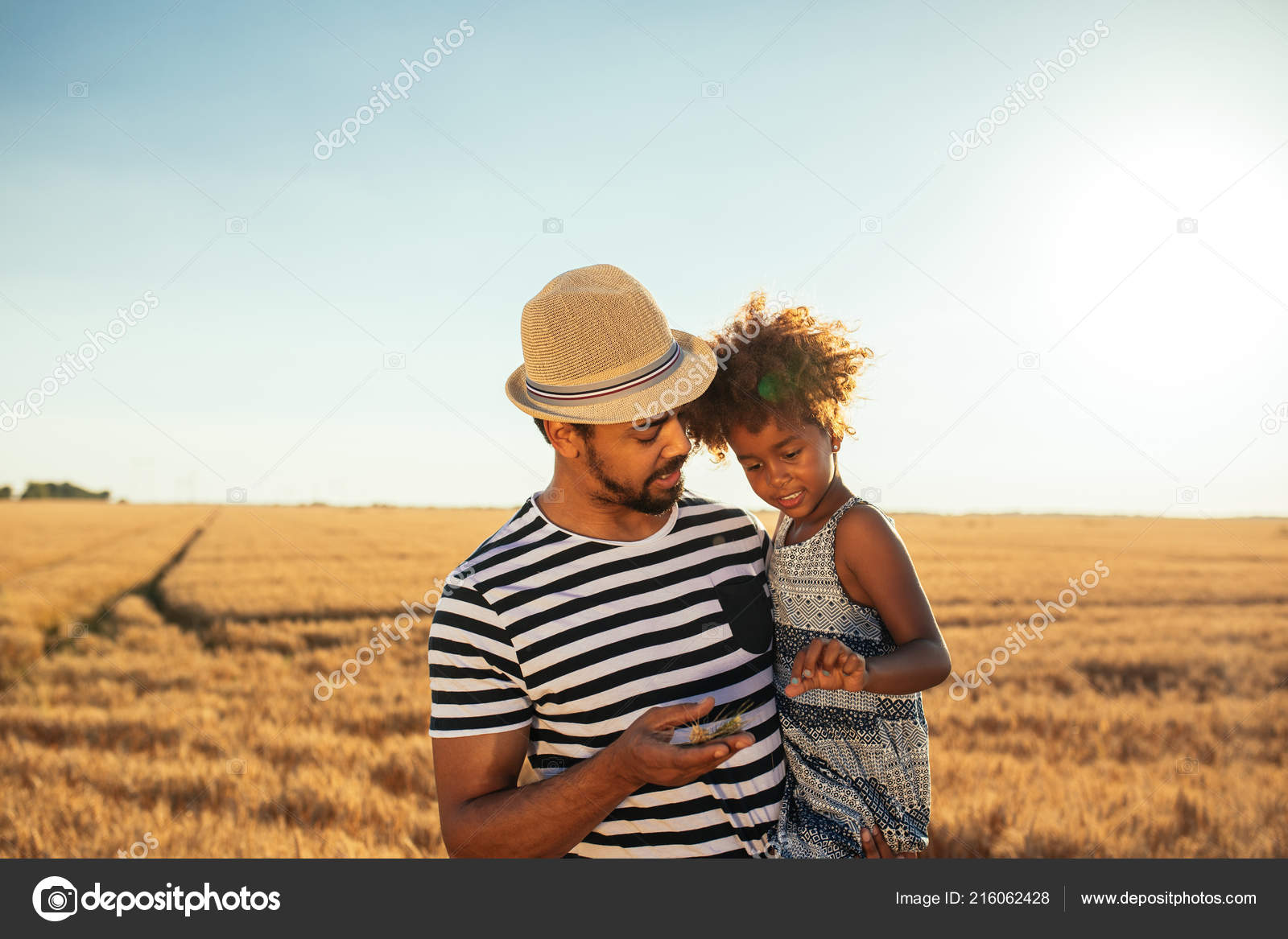 La Familia Rural India Bandera El Dia De La Independencia Fotografia De Stock Alamy