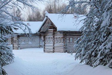 Kışın köy evleri